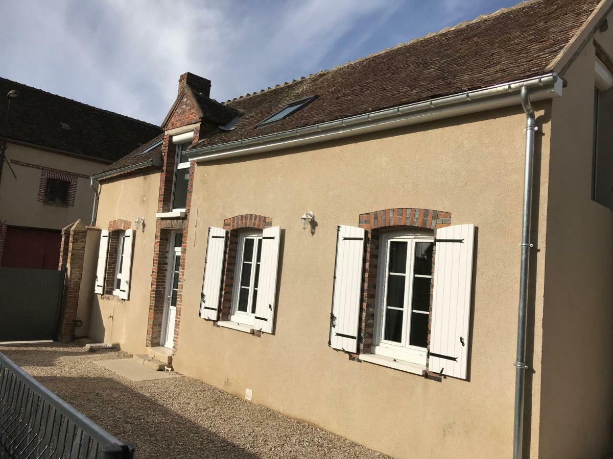 Au 24 Villa Villiers-Louis Екстериор снимка